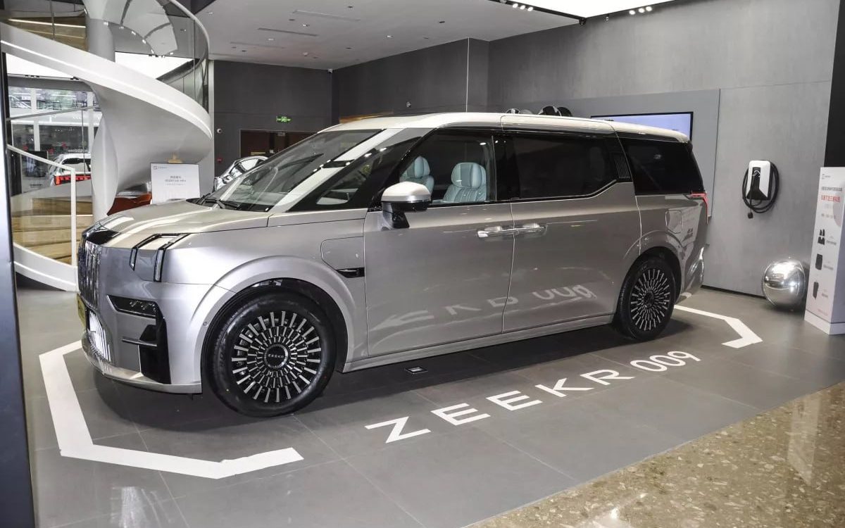 ZEEKR 009